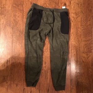 Mens Abercrombie Camo Joggers
